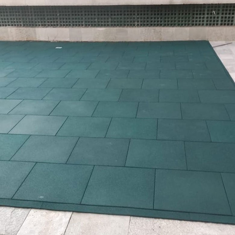 Piso de borracha quadrado 1 × 1 m x 15mm verde - Imagem 5