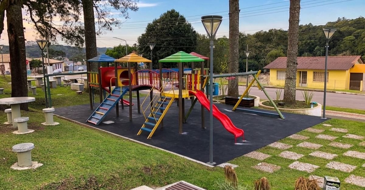 Piso de birracha para praças públicas e áreas externas
